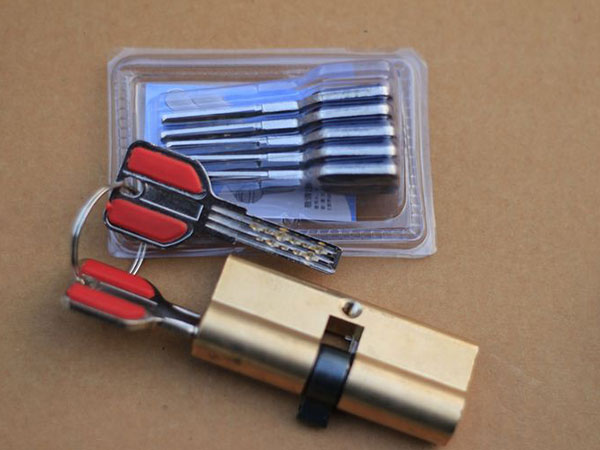 华亭24小时上门开锁公司